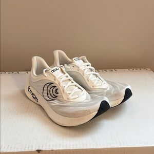 Topo Cyclone 2 running shoes